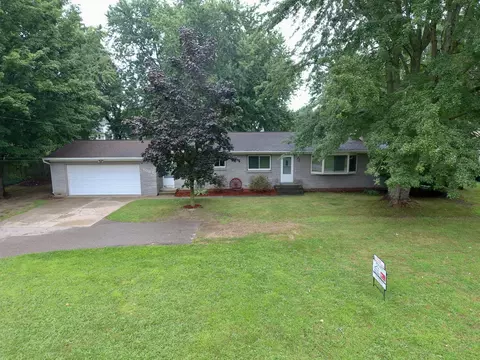 5062 Canal Ave SW, Wyoming, MI 49418