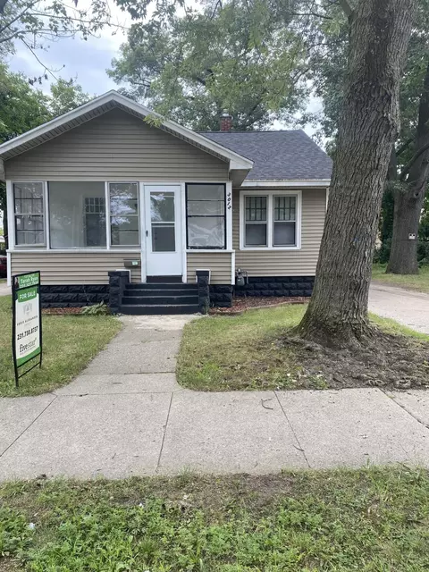 3012 Sanford St, Muskegon Heights, MI 49444