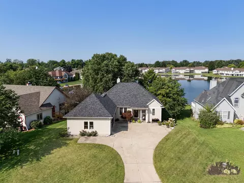 3087 Crestbrooke Dr, Zeeland, MI 49464