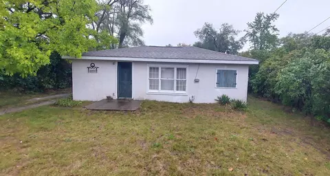 4896 E Apple Ave, Muskegon, MI 49444