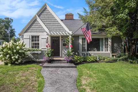 61 W Central Ave, Zeeland, MI 49464
