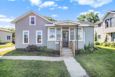 112 E Railroad St, Dowagiac, MI 49047