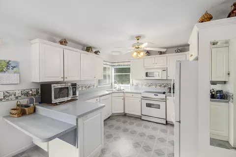 2985 Wolhavn Ln, Jackson, MI 49201 photo 5
