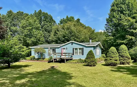 2711 W Webster Rd, Montague, MI 49437