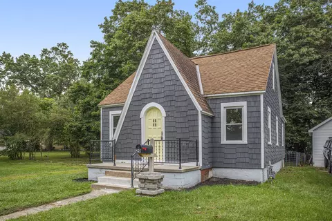 29 Lamora Ave, Battle Creek, MI 49037