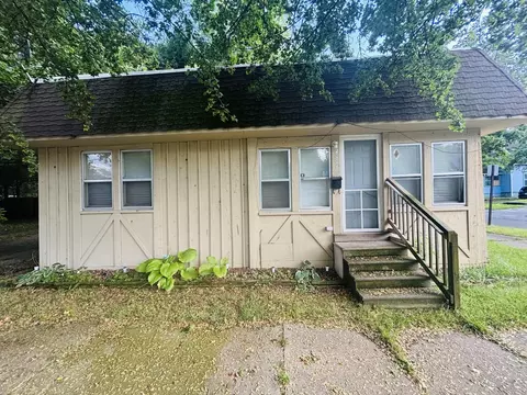 2001 Leroy St, Jackson, MI 49202