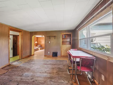 705 Davis St, Manistee, MI 49660 photo 13