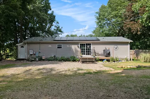 67121 Oxbow Dr, Constantine, MI 49042