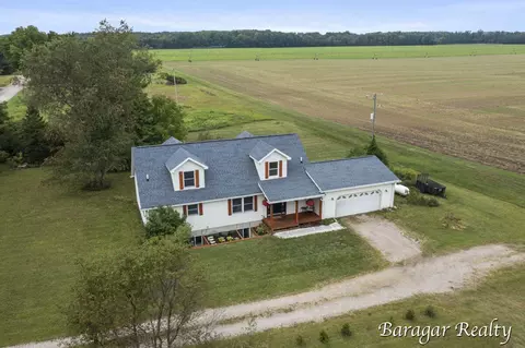 2945 16 Mile Rd NE, Cedar Springs, MI 49319