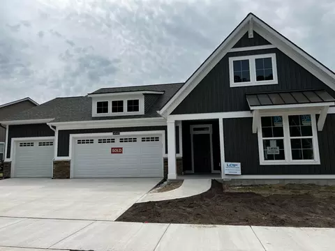 14940 Bethpage Dr, Spring Lake, MI 49456