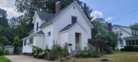 307 Johnson St, Hart, MI 49420