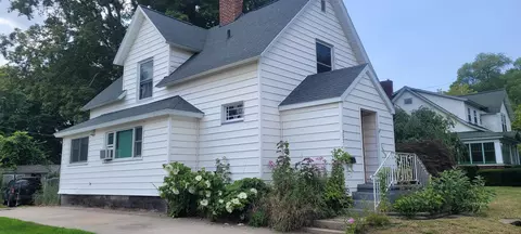 307 Johnson St, Hart, MI 49420 photo 4