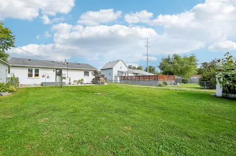 1029 Bashaw St, Monroe, MI 48161 photo 5