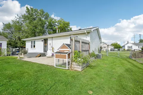 1029 Bashaw St, Monroe, MI 48161 photo 4