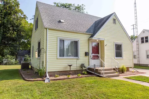 409 Center Dr, Tecumseh, MI 49286 photo 7