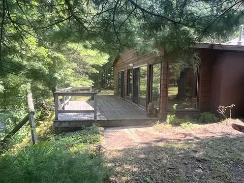 7864 W Rivers Edge Dr, Irons, MI 49644