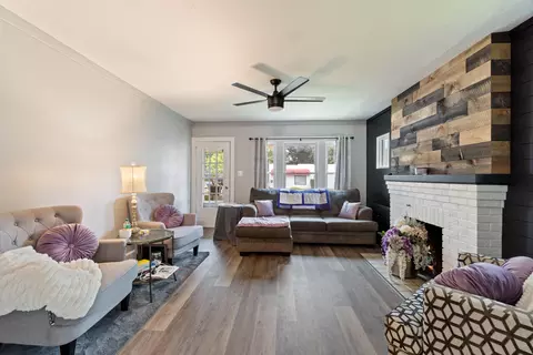 207 E Mcdevitt Ave, Jackson, MI 49203 photo 7