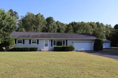 17856 8 Mile Rd, Stanwood, MI 49346