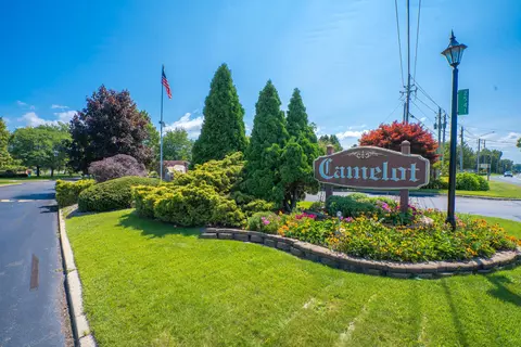 2520 Dover Ln, St. Joseph, MI 49085