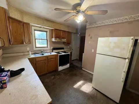 6018 Oakpoint Rd, Jackson, MI 49201 photo 9