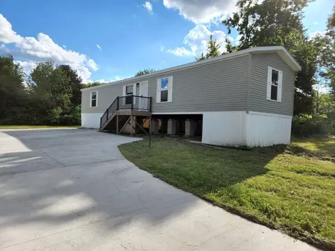 13292 Clinton Rd, Onondaga, MI 49264