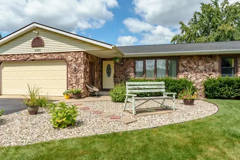 6381 Plainfield Ave, Kalamazoo, MI 49048