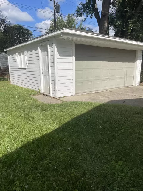 8090 Robert St, Taylor, MI 48180 photo 10