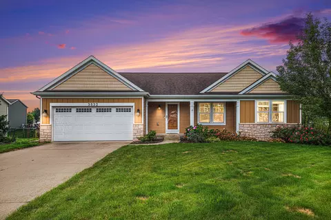 3532 Rosewood St, Hudsonville, MI 49426