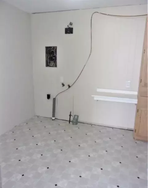 8230 Cogswell St, Romulus, MI 48174 photo 27