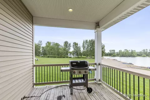 1866 Sunset Dr, Dorr, MI 49323 photo 17