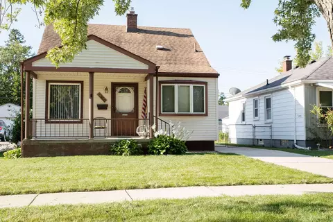 985 Cloverlawn Blvd, Lincoln Park, MI 48146