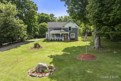 717 W State St, Belding, MI 48809