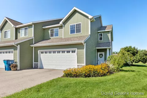 11881 Quincy Meadows Dr, Holland, MI 49424