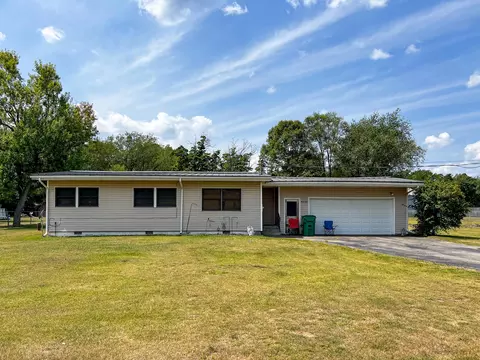 70626 Roosevelt St, Niles, MI 49120