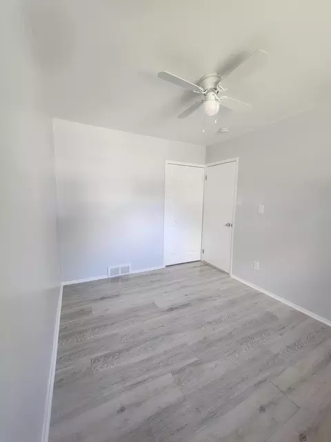 9354 Lisa St, Romulus, MI 48174 photo 14