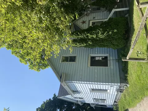 249 E Lincoln Ave, Ionia, MI 48846