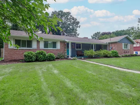 2409 Ridgefield Rd, Portage, MI 49024