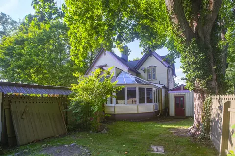 339 W Bridge St, Plainwell, MI 49080 photo 8