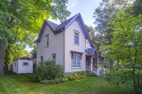 339 W Bridge St, Plainwell, MI 49080 photo 4