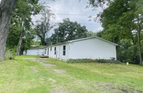 1702 Munith Rd, Jackson, MI 49201