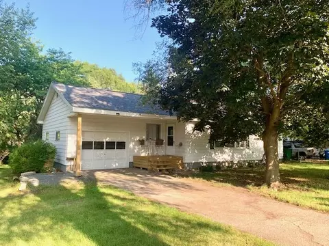 1176 N Gary St, Ludington, MI 49431