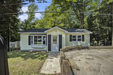 2655 N Lakeshore Dr, Ludington, MI 49431