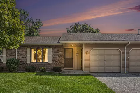 6737 Leisure Way Dr SE, Caledonia, MI 49316