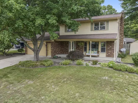 1767 Pinecroft Ln SW, Wyoming, MI 49519