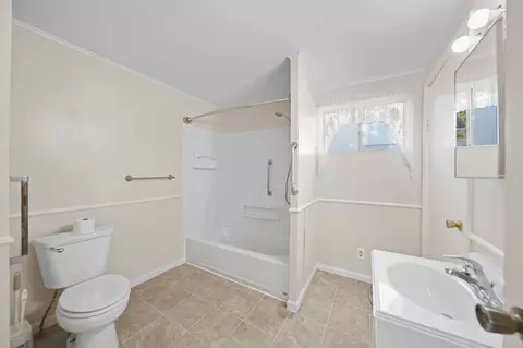 413 Quarry St, Jackson, MI 49201 photo 21