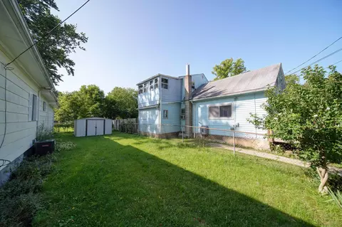 413 Quarry St, Jackson, MI 49201 photo 32