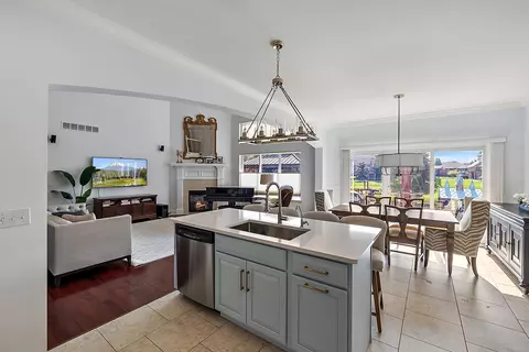 49841 Golden Gate Dr, Macomb, MI 48044 photo 9