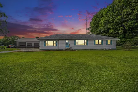 14369 Millers Mill Rd, Constantine, MI 49042 photo 2
