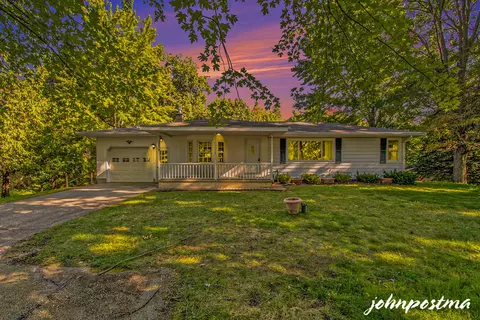 13379 Lime Lake Dr NE, Sparta, MI 49345