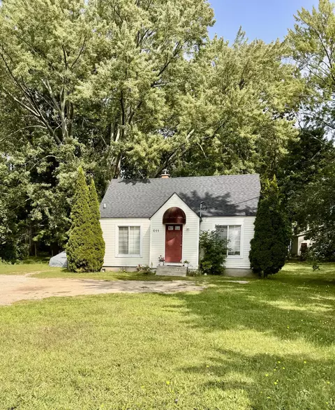 411 136th Ave, Holland, MI 49424